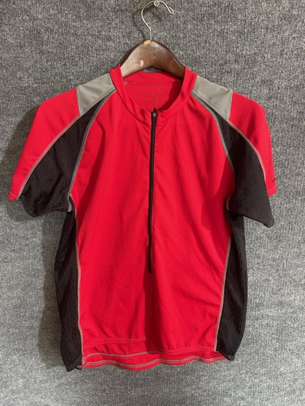 Sugoi Cycling Jersey Mens Small Red Black 1/4 Zip Short Sleeve Pockets Bike